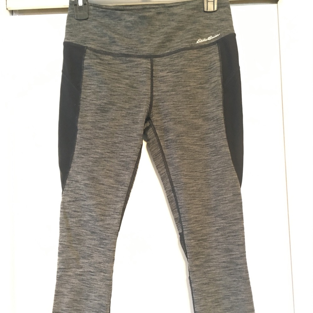 💜 3/$25 Eddie Bauer small cropped leggings gray and black